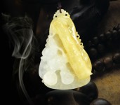 红翡事事如意缅甸翡翠挂件