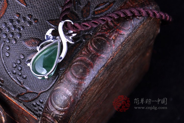 老坑金镶玉镶钻水滴如意翡翠挂件