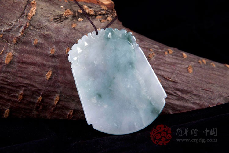 龙行天下缅甸天然翡翠A货飘花翡翠龙挂件