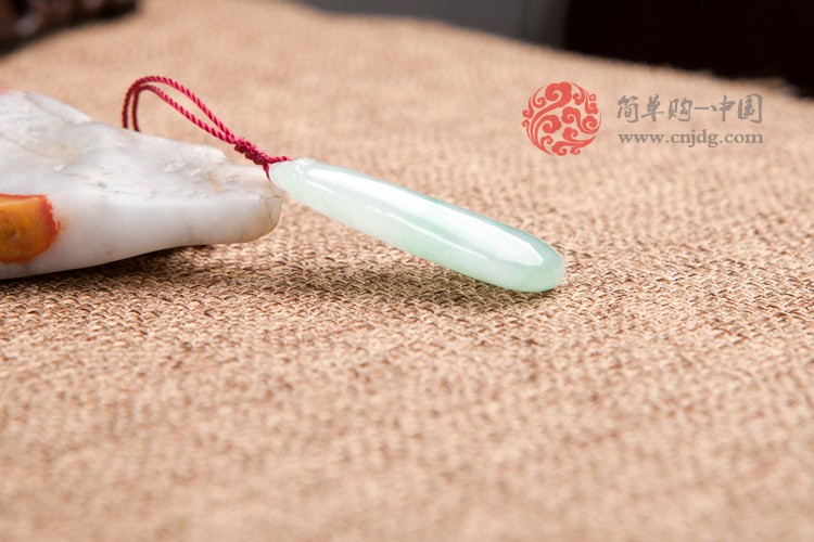 白底绿福寿如意缅甸翡翠挂件