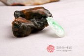 翠意水色正阳绿如意缅甸翡翠挂件