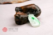 翠意水色正阳绿如意缅甸翡翠挂件