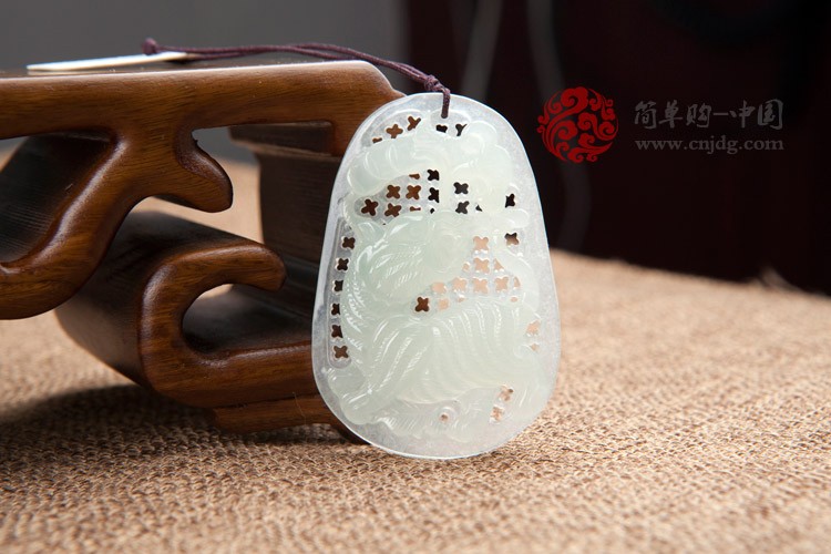 冰种生肖虎牌缅甸翡翠挂件