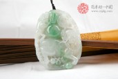 挡煞化煞白底绿招财貔貅缅甸翡翠挂件