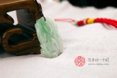 白底绿貔貅旺财缅甸翡翠挂件