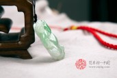 白底绿貔貅旺财缅甸翡翠挂件