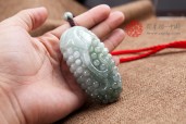 豆种葡萄缅甸翡翠手玩件1
