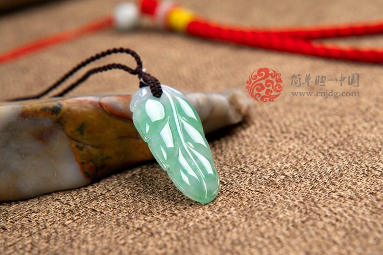 紫罗兰带绿事业有成缅甸翡翠挂件