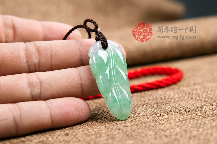 紫罗兰带绿事业有成缅甸翡翠挂件