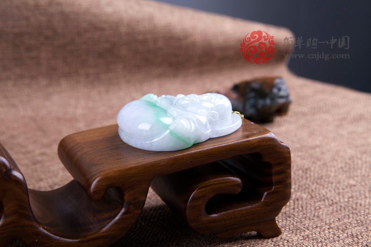 白底绿大肚佛缅甸翡翠挂件