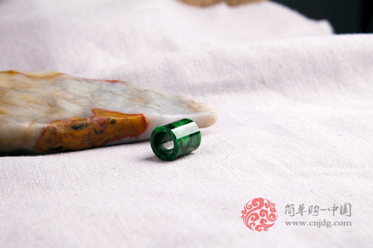 老坑种时来运转缅甸翡翠挂件