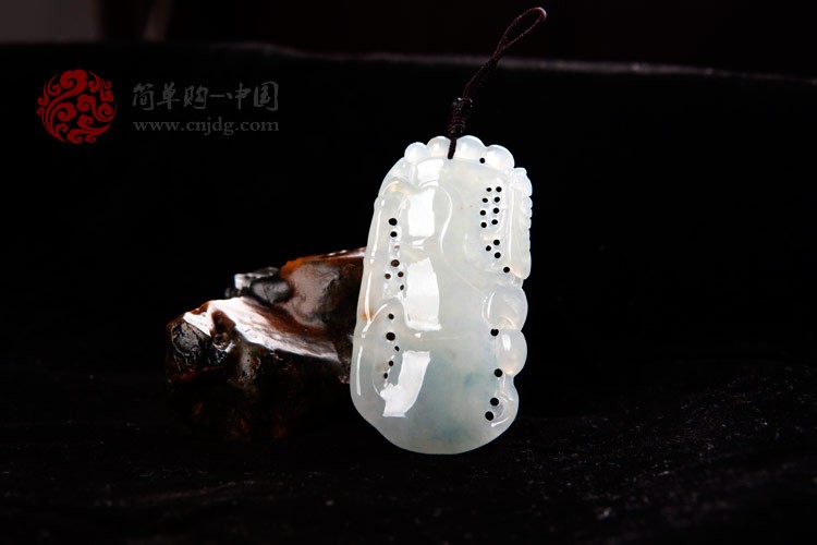 一步登天糯种飘花步步高升缅甸翡翠挂件