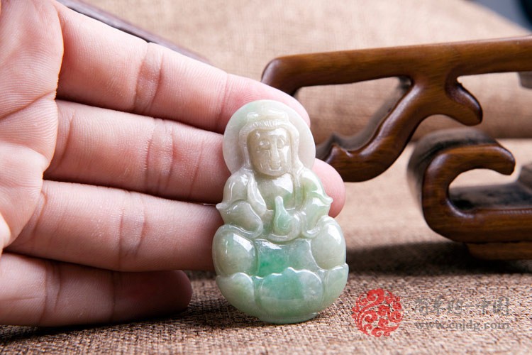 永保平安白底绿观音缅甸翡翠挂件