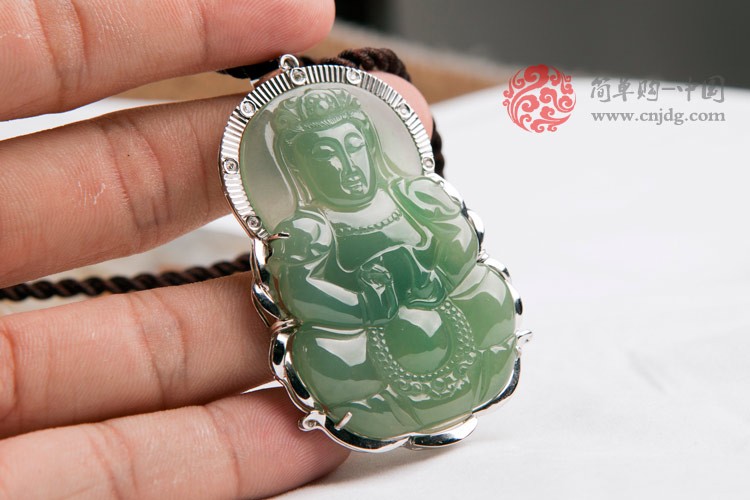 冰油种金镶钻玉观音缅甸翡翠挂件