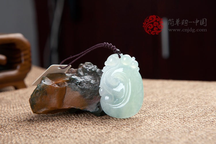 自得其乐冰种如意缅甸翡翠挂件