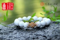 平安顺遂天然白砗磲舒缓心神佛珠手串